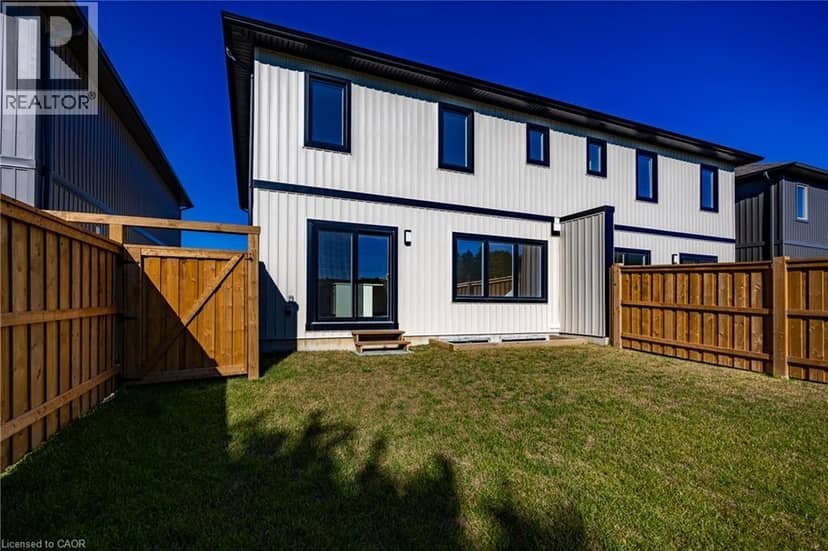 107 AMBER Street — photo 3 of 37