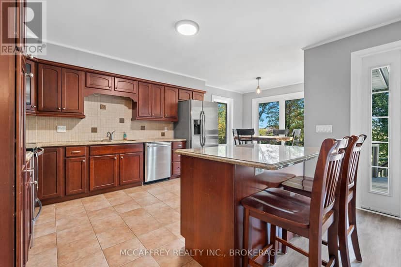 51 Luffman Road — photo 14 of 40