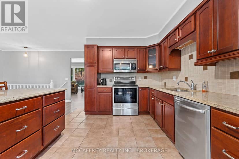 51 Luffman Road — photo 15 of 40