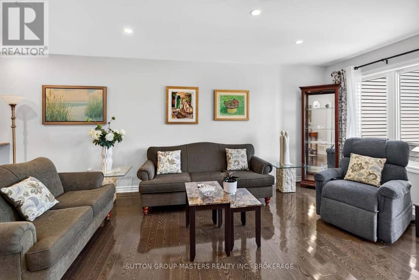 168 Britannia Crescent — photo 11 of 35