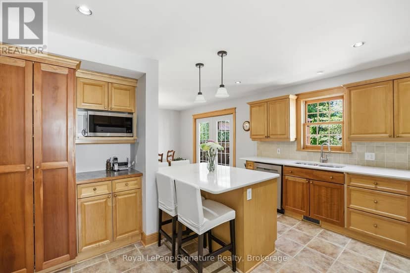 209 Summerhill Road — photo 13 of 40