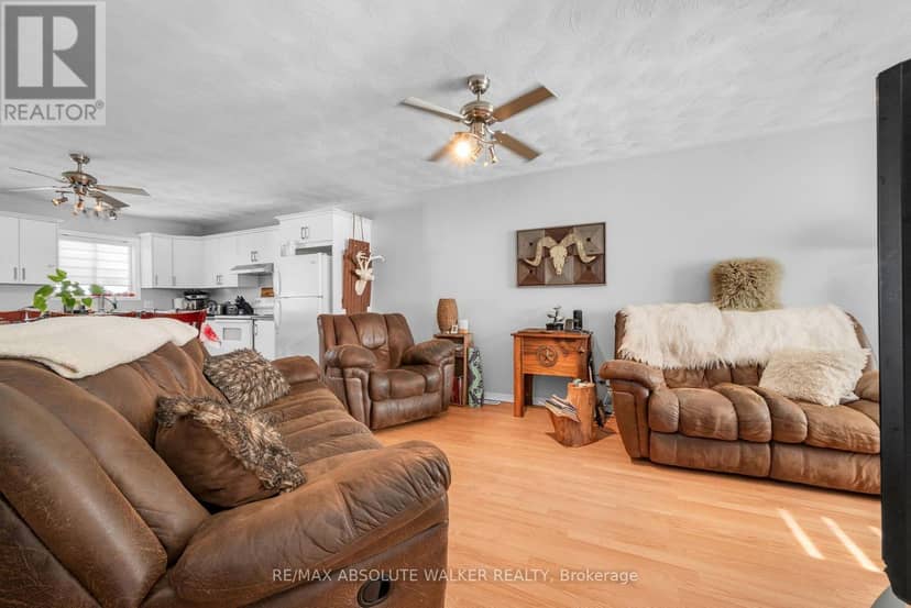 535B Devista Boulevard — photo 2 of 24