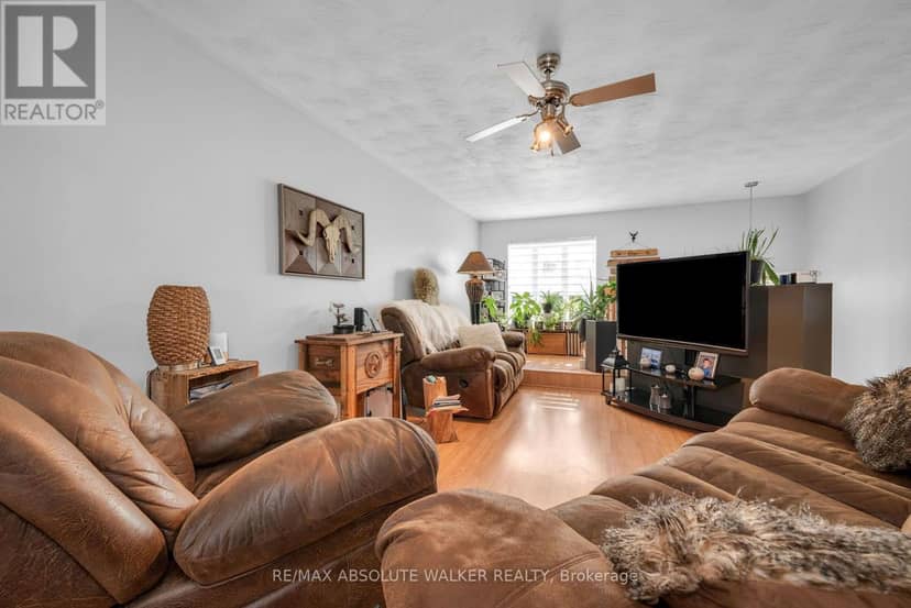 535B Devista Boulevard — photo 3 of 24