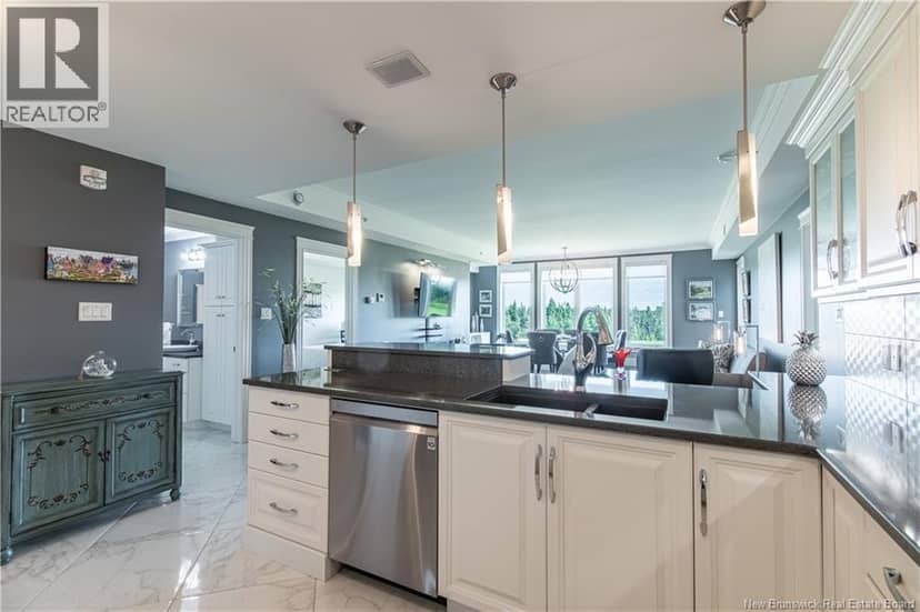 185 Royal Oaks Boulevard Unit# 204 — photo 4 of 34