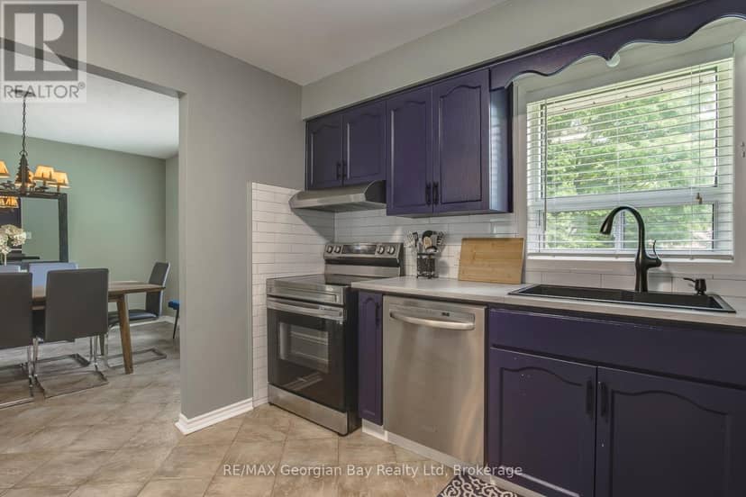 50 Leonard Road — photo 16 of 40