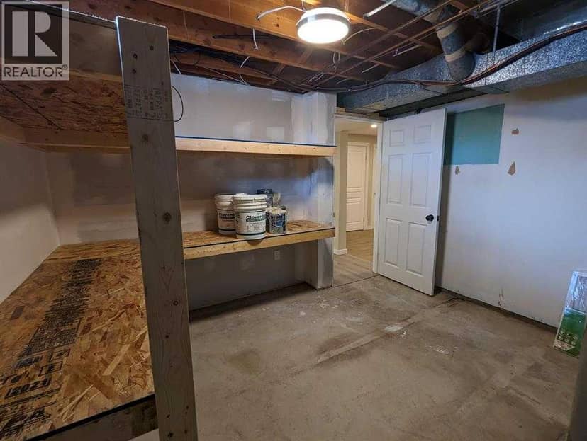 65 14 Street NW — photo 21 of 29