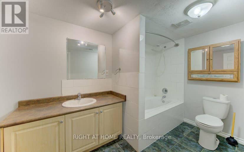 204 Holborn Drive — photo 13 of 19