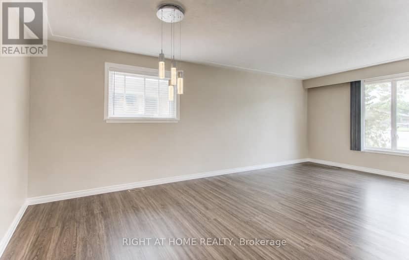 204 Holborn Drive — photo 3 of 19