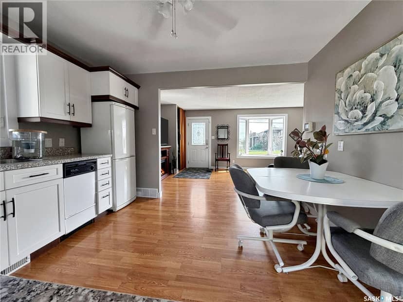 507 Prairie AVENUE — photo 8 of 30