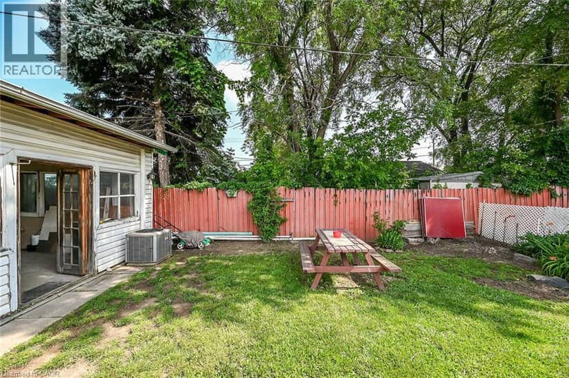 220 PALING Avenue — photo 33 of 40
