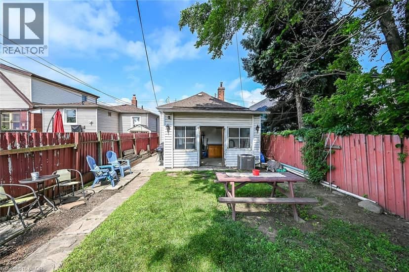 220 PALING Avenue — photo 37 of 40
