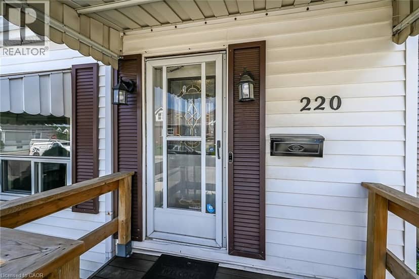 220 PALING Avenue — photo 2 of 40