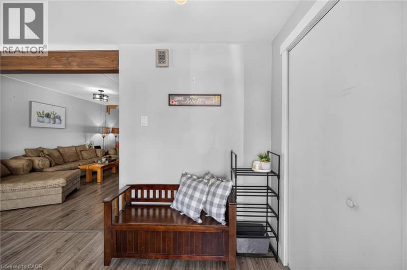 220 PALING Avenue — photo 7 of 40