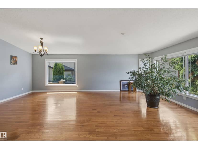 16315 99 ST NW — photo 9 of 40