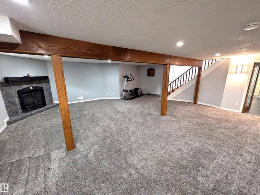 16315 99 ST NW — photo 34 of 40