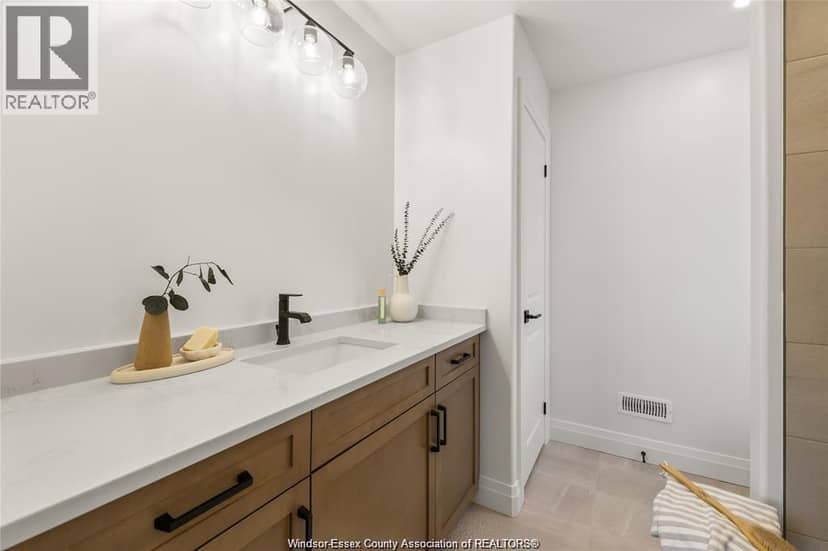 8000 Meo Boulevard — photo 34 of 37