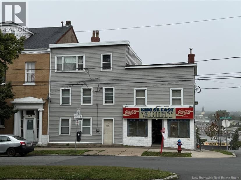 149 King St East — photo 1 of 3