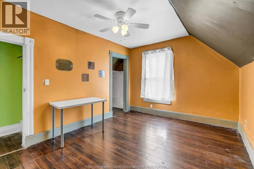 547 Oak — photo 11 of 13