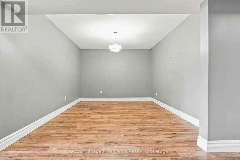 402 Black Road — photo 32 of 40