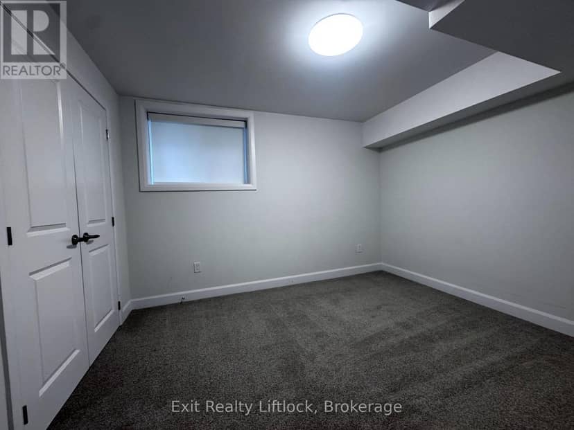 949 Bamford Terrace — photo 26 of 28