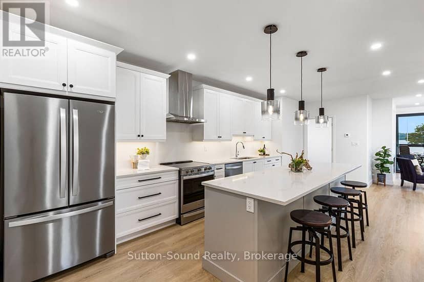 203 - 535 Issac Street — photo 4 of 21
