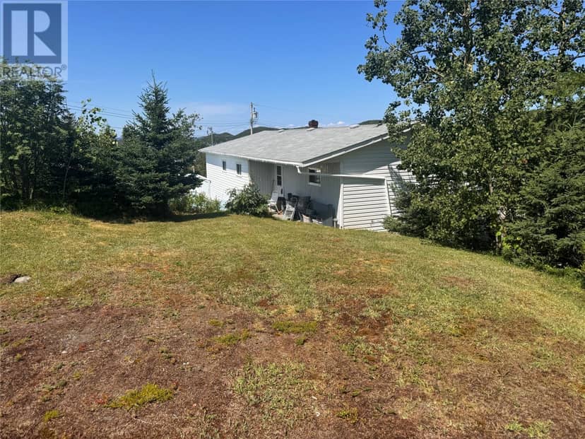 22 Hillview Drive — photo 5 of 29