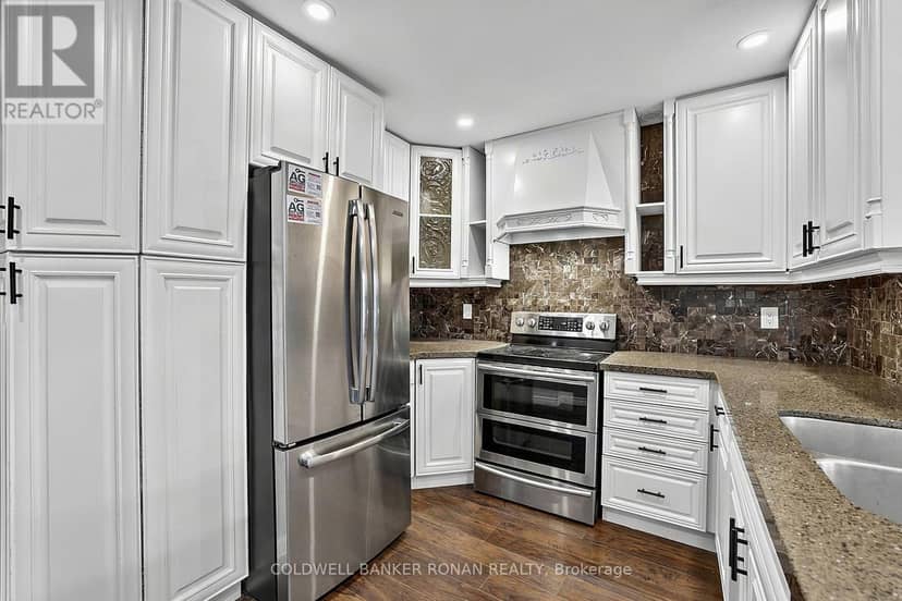 8 McCarthy Crescent — photo 14 of 40
