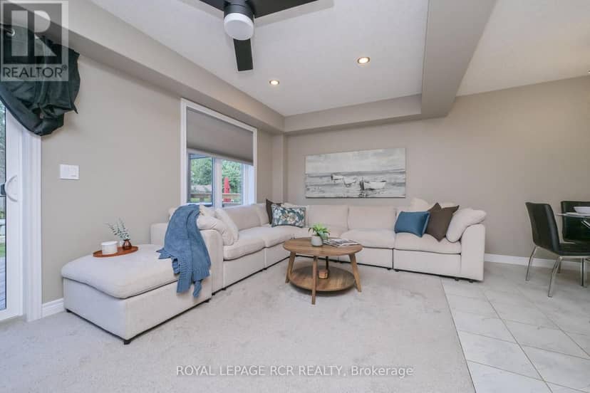 106 Mullin Street E — photo 11 of 30