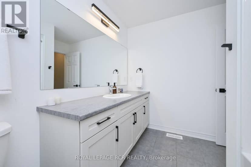 106 Mullin Street E — photo 23 of 30