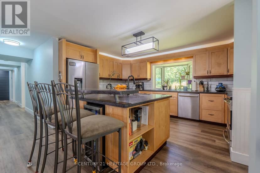 431 Astorville Road — photo 3 of 32