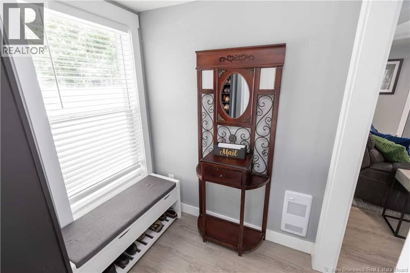 5 Esdale Drive — photo 25 of 35