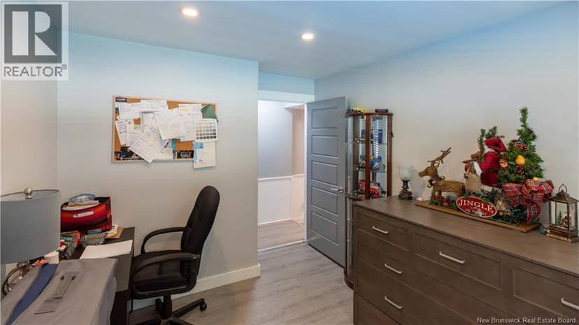5 Esdale Drive — photo 35 of 35