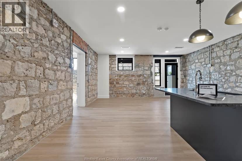 247 BROCK STREET Unit# 102 — photo 15 of 40