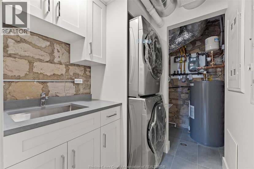 247 BROCK STREET Unit# 102 — photo 31 of 40