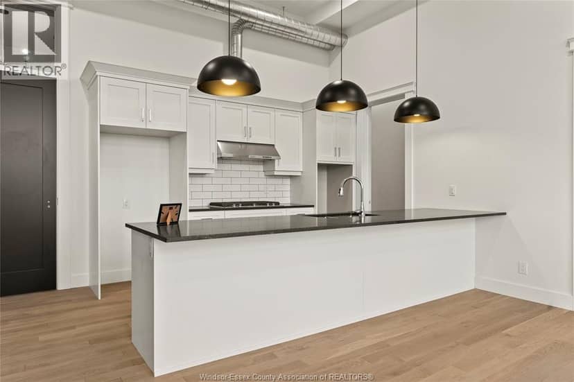 247 BROCK STREET Unit# 303 — photo 10 of 35