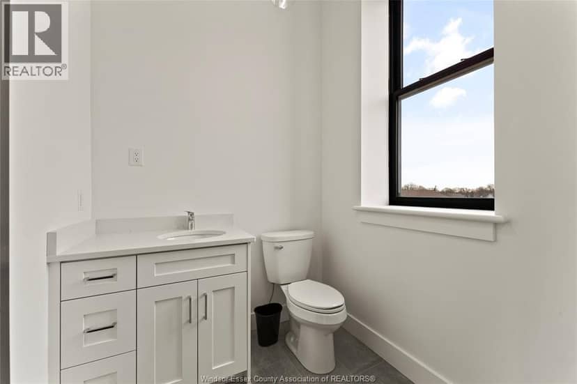 247 BROCK STREET Unit# 303 — photo 16 of 35