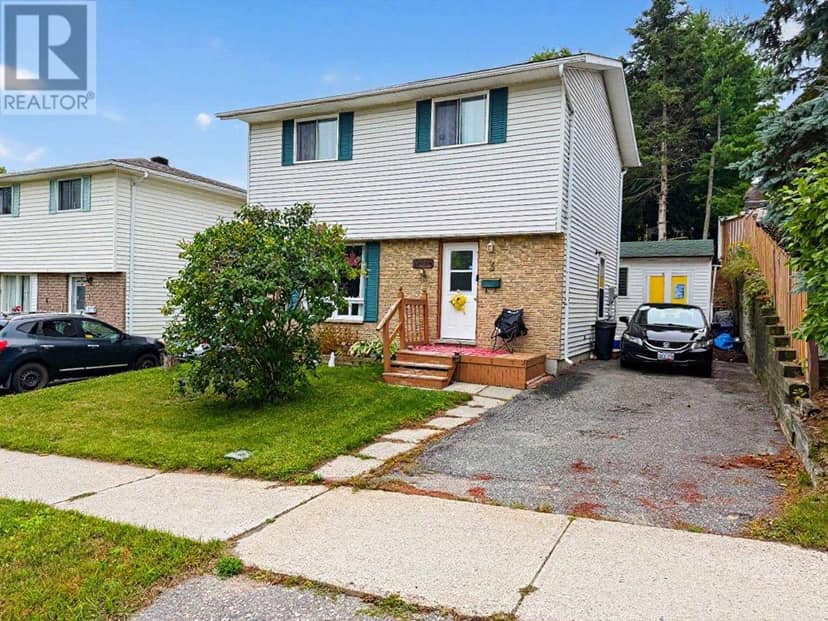 3 Stewart CRES — photo 1 of 26