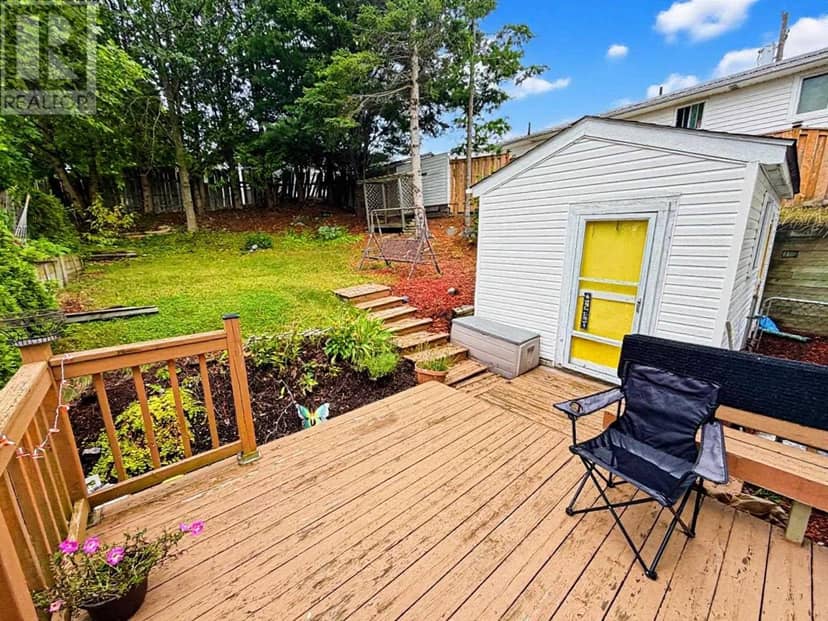 3 Stewart CRES — photo 22 of 26