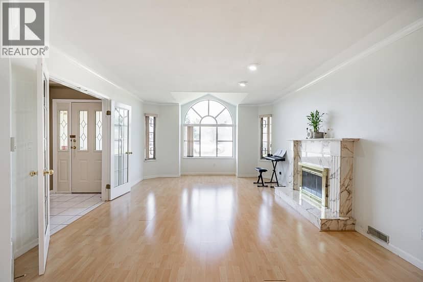 10288 HALL AVENUE, Richmond, photo 7
