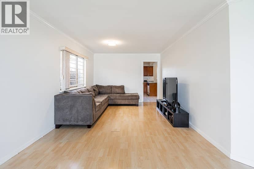 10288 HALL AVENUE, Richmond, photo 8