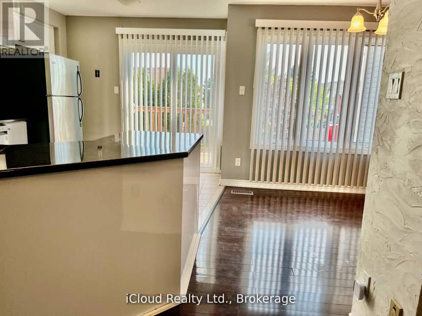 40 Glenashton Drive — photo 8 of 25