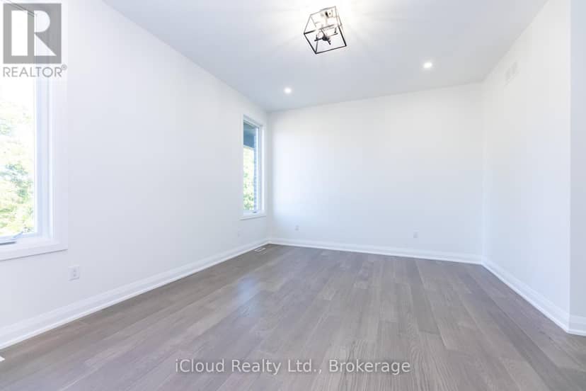8 Prentis Court — photo 18 of 40