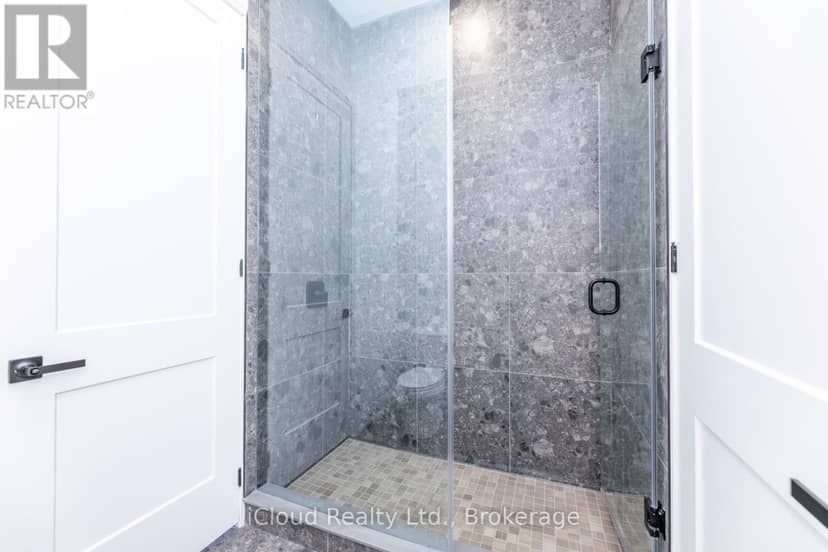 8 Prentis Court — photo 29 of 40
