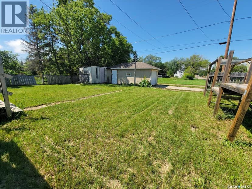 1191 110th STREET, North Battleford, photo 2