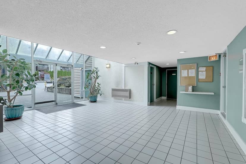 205 9644 134 STREET, Surrey, photo 3