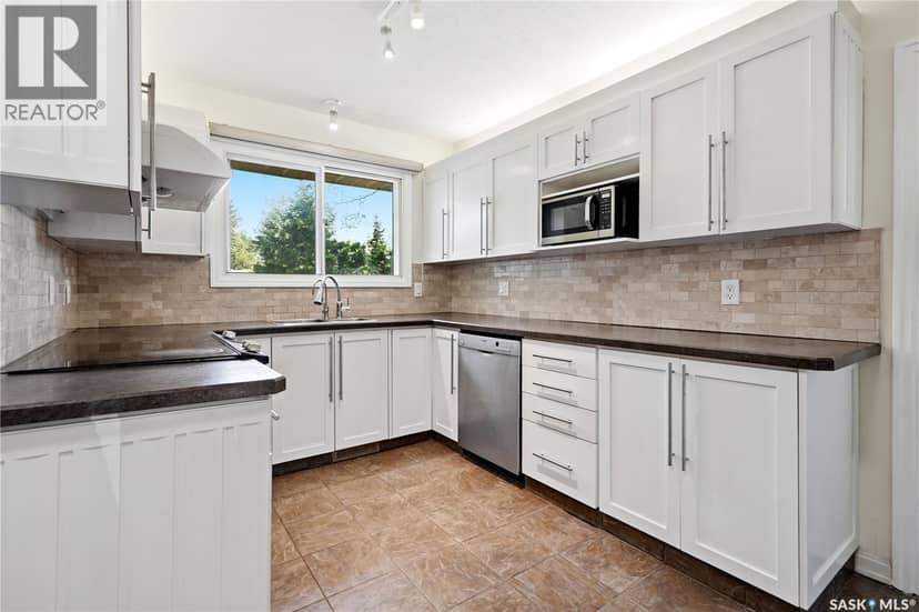 49 Scott Street — photo 13 of 40