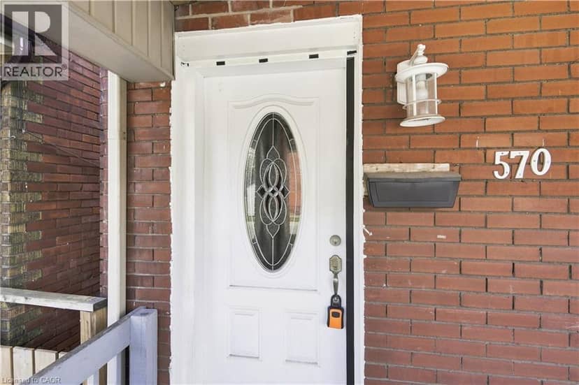 570 CANNON Street E — photo 8 of 40