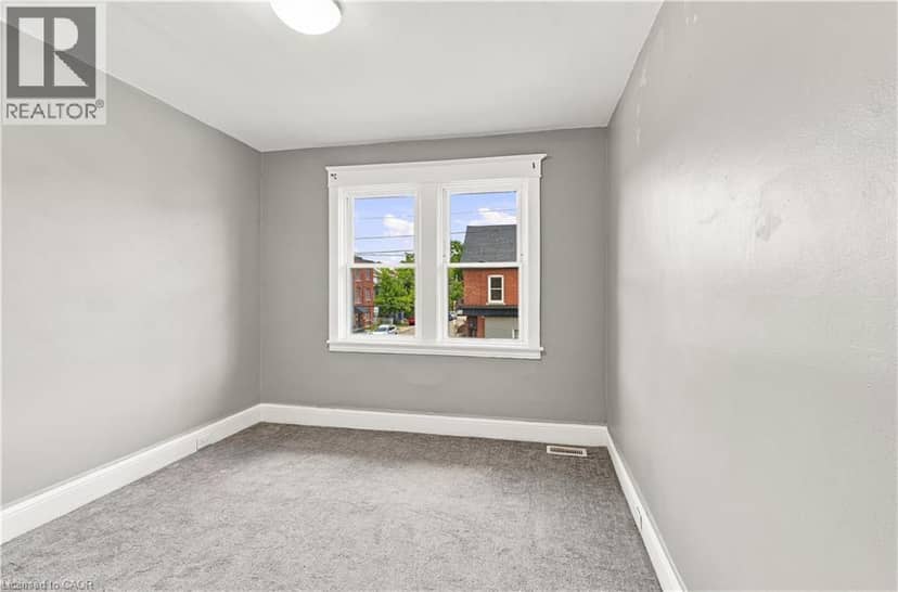 570 CANNON Street E — photo 25 of 40
