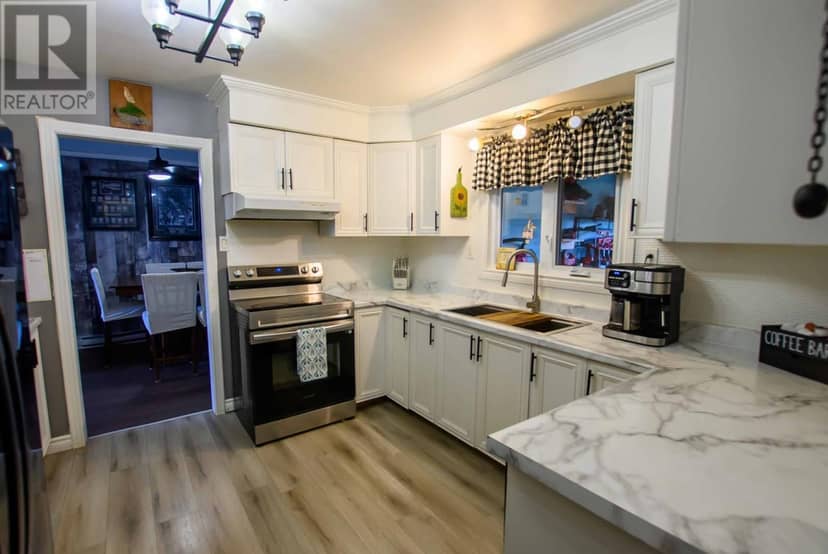 48 Anderson Street — photo 10 of 40