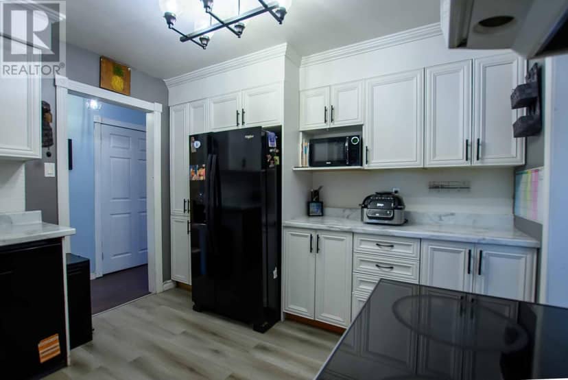48 Anderson Street — photo 11 of 40